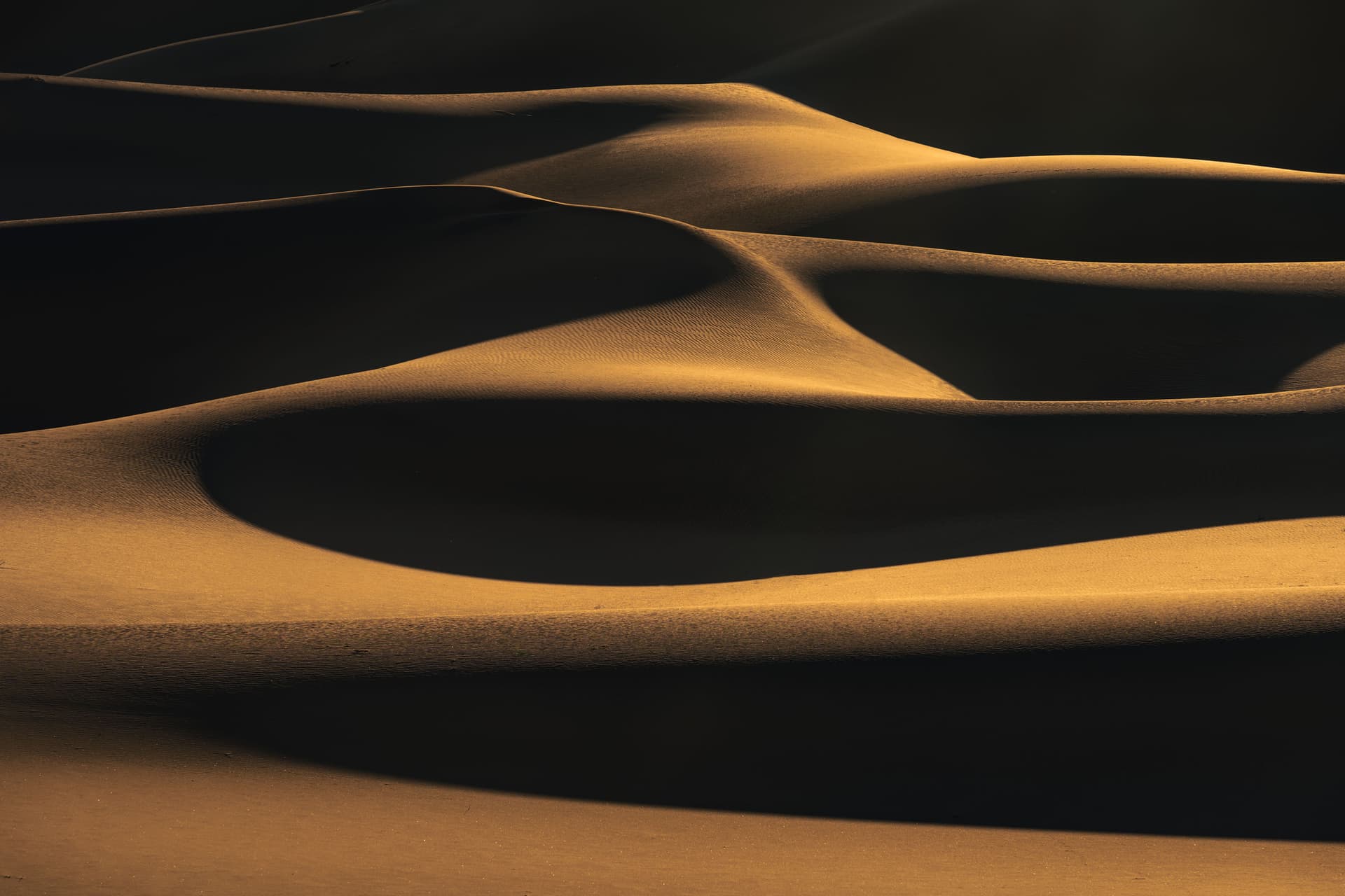 Photograph of Mesquite Flat Sand Dunes in Death Valley, California by Brent Goldman Photography